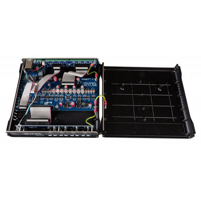 Synq - DBI-44  - Dante / analog audio bridge, 4 IN/OUT, for installations