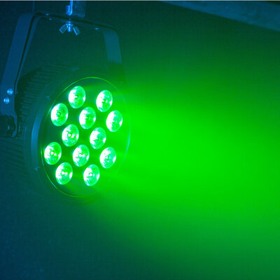 Mac Mah - 12 x 12 W 6-in-1 RGBWA-UV, high brightness flat PAR LED projector