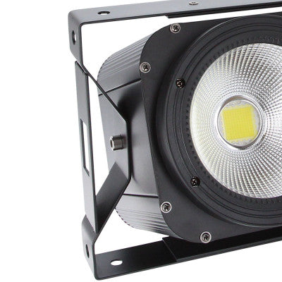 J.Collyns - TEKNOFLASH 200  - 200 W strobe LED blinder