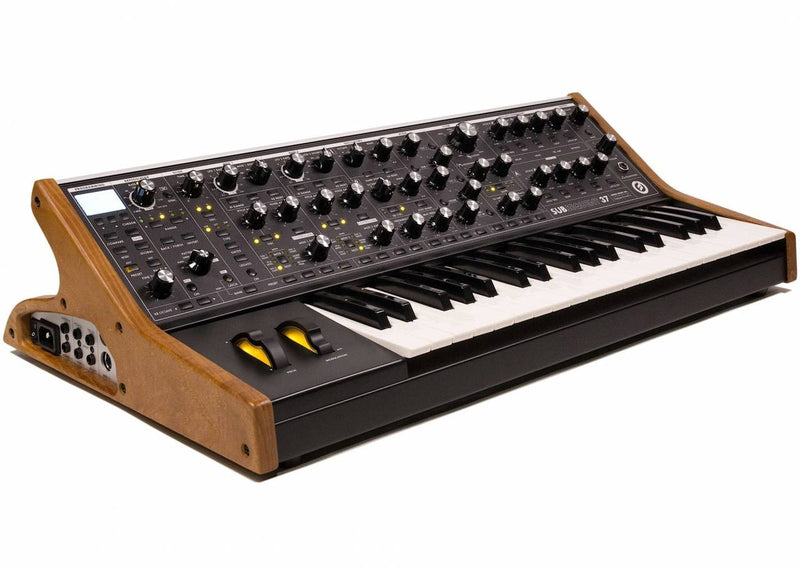 Moog Subsequent 37